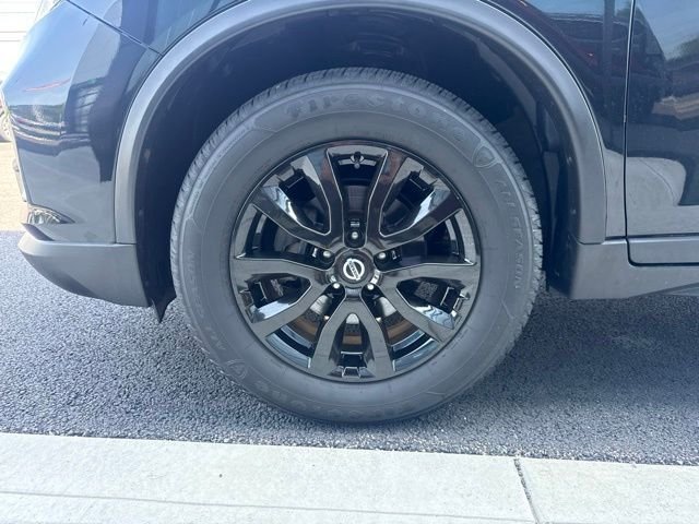 Used 2020 Nissan Rogue SV AWD/4WD image 8