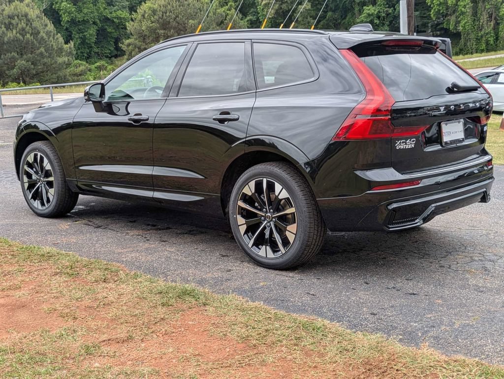 Used 2026 Volvo XC60 B5 Plus w/ Protection Package Premier AWD/4WD image 4