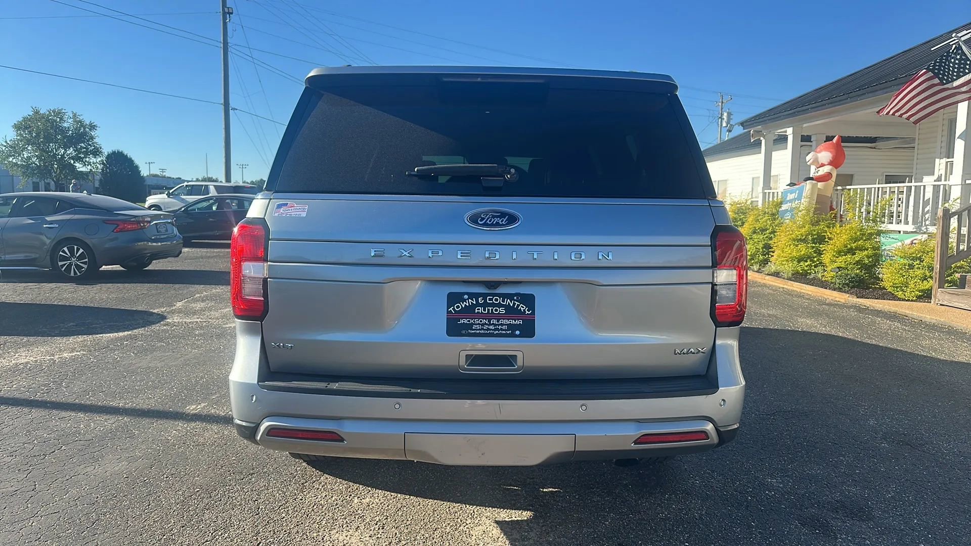 Used 2022 Ford Expedition Max XLT image 6