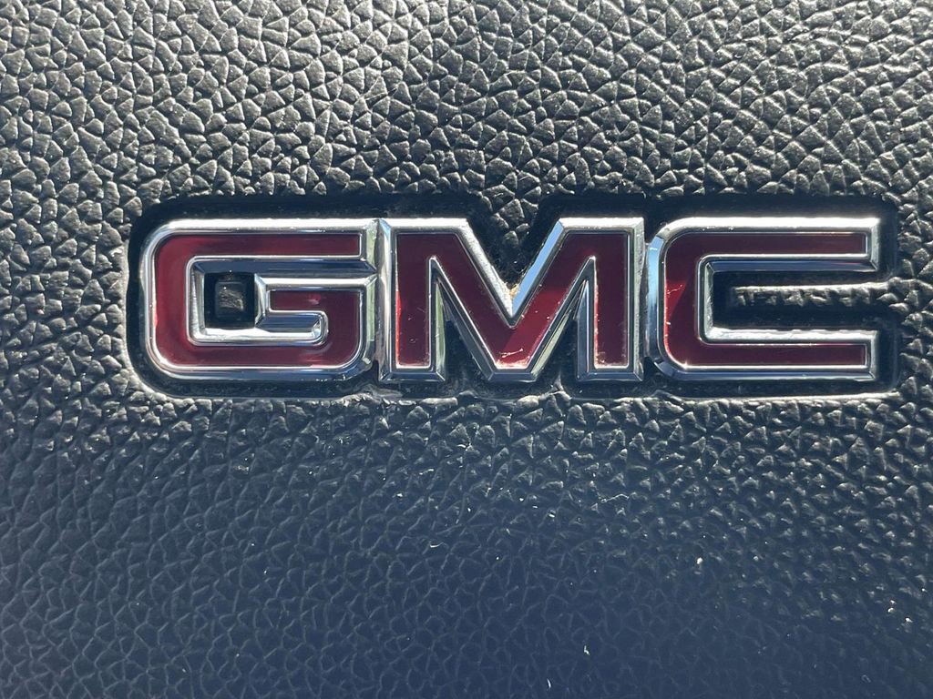 Used 2014 GMC Acadia SLE image 21