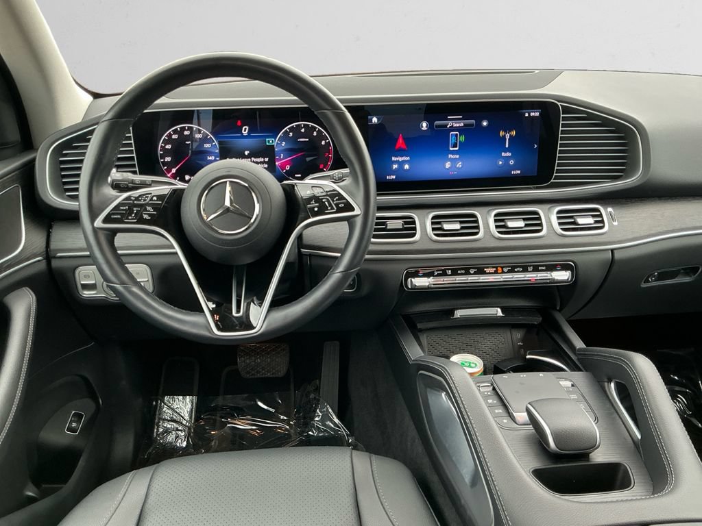 Used 2024 Mercedes-Benz GLE 350 4MATIC w/ AMG Line Exterior image 10