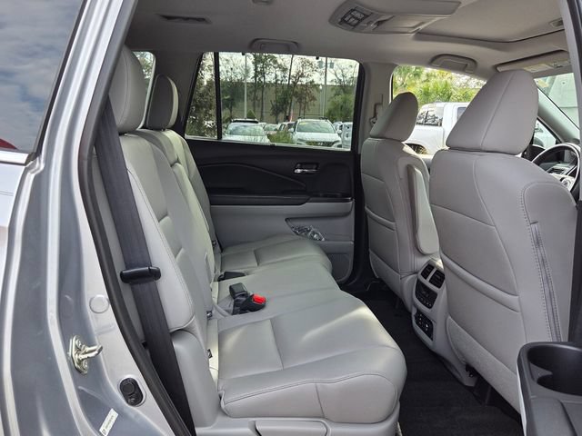 Used 2016 Honda Pilot Touring image 17