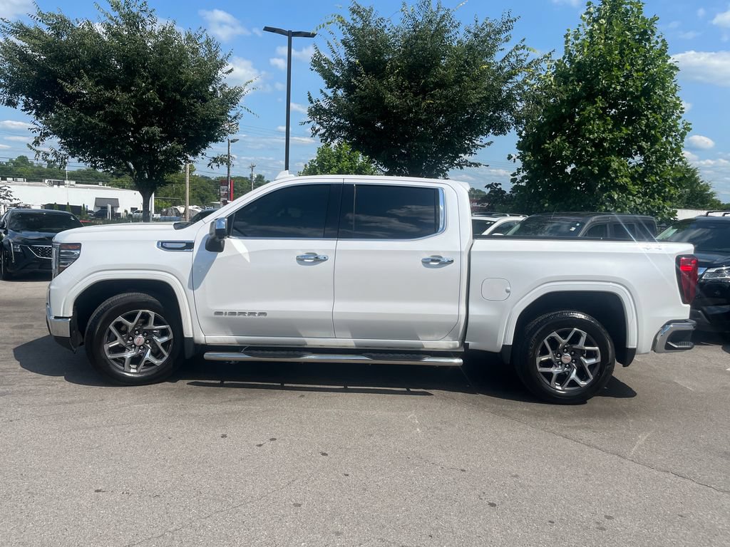 Used 2022 GMC Sierra 1500 SLT AWD/4WD image 4