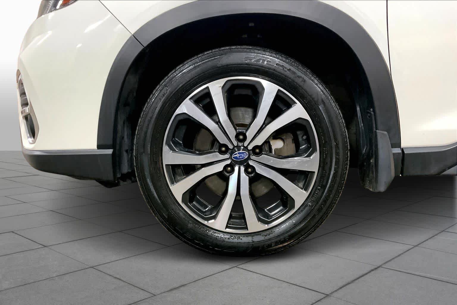 Used 2019 Subaru Forester Limited AWD/4WD image 10