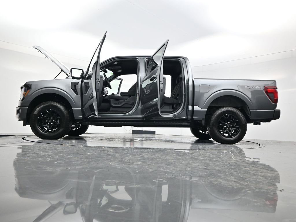 New 2025 Ford F150 XLT w/ Equipment Group 302A MID image 52