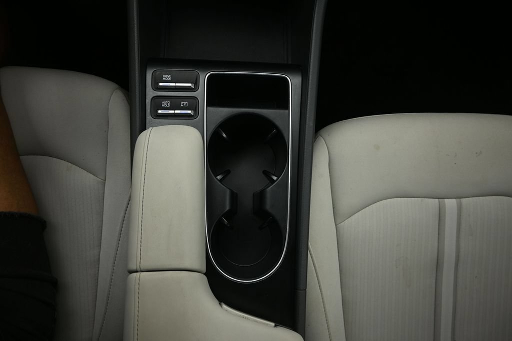 Used 2025 Hyundai Sonata SEL FWD image 28