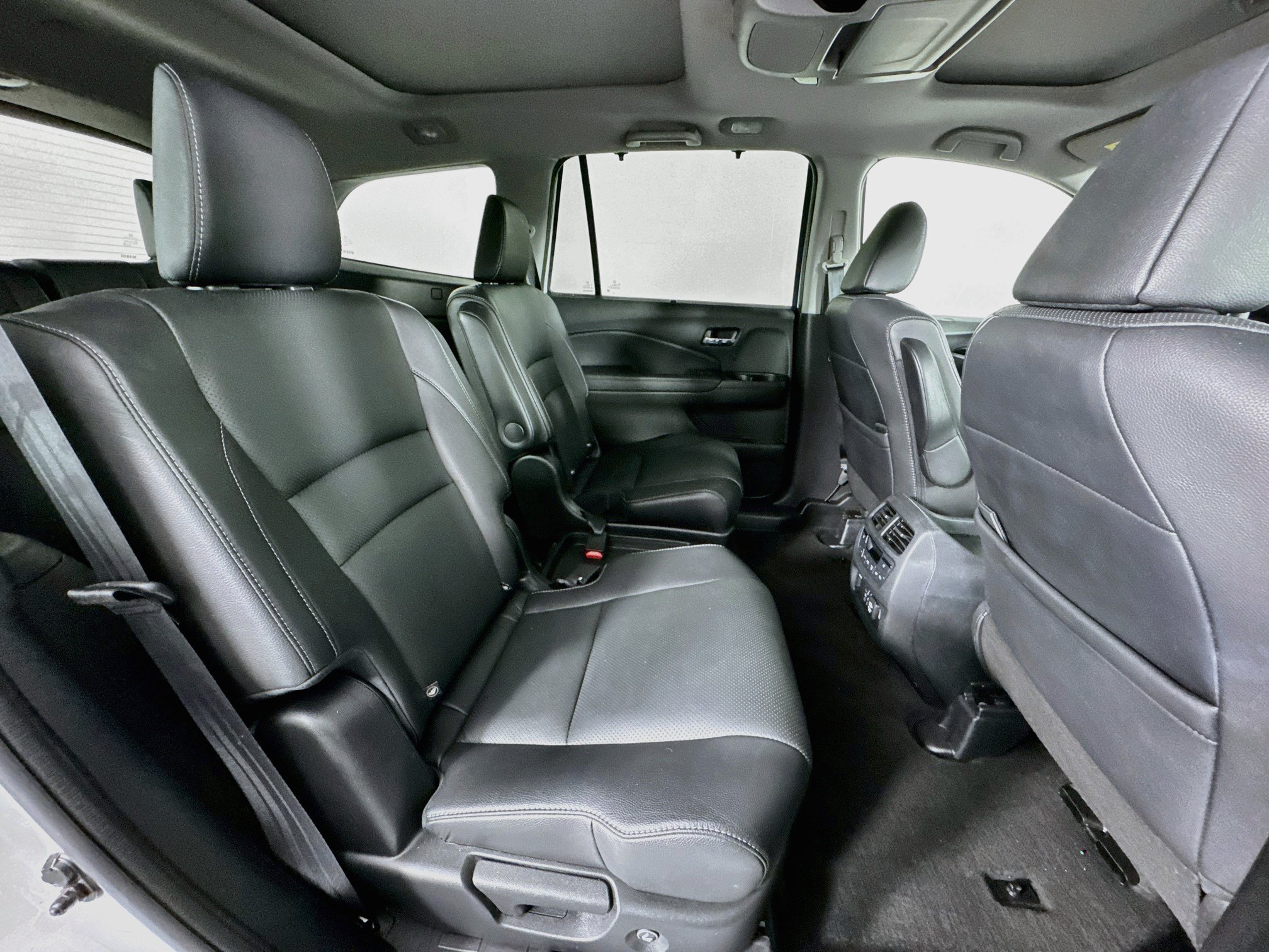 Certified 2022 Honda Pilot Elite image 30