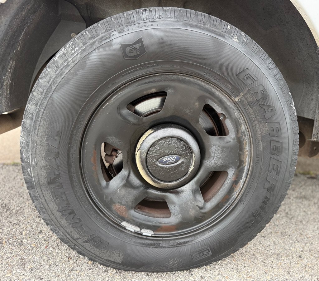Used 2004 Ford Expedition XLT RWD image 23