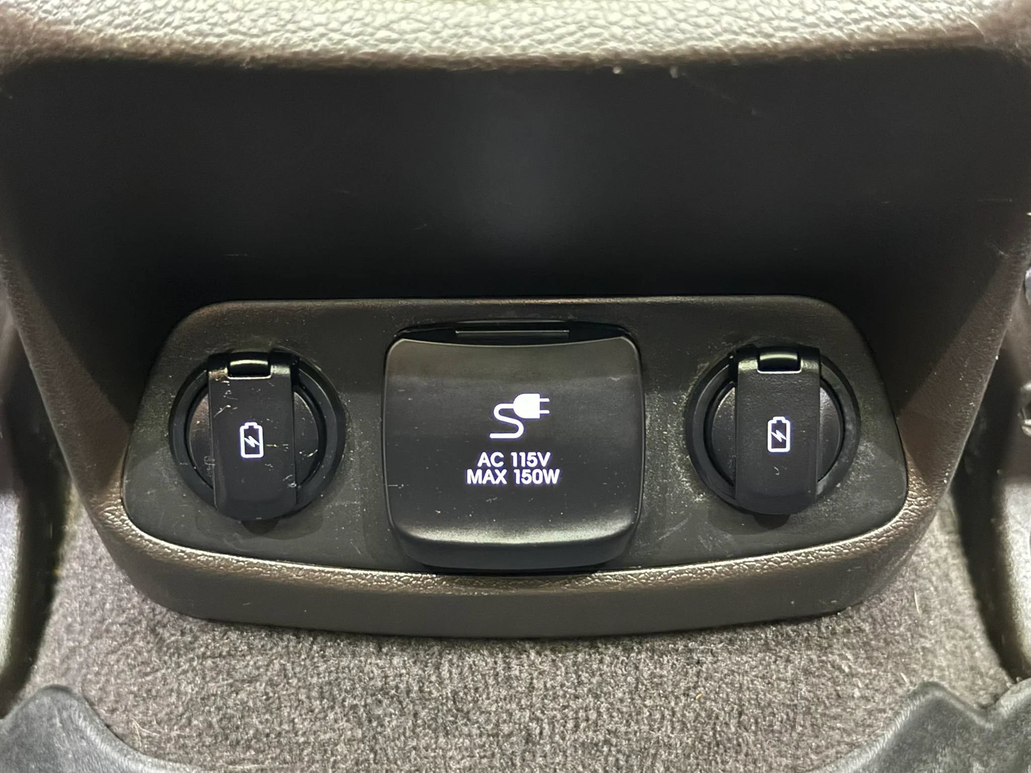 Used 2019 Hyundai Santa Fe AWD w/ Cargo Package image 35