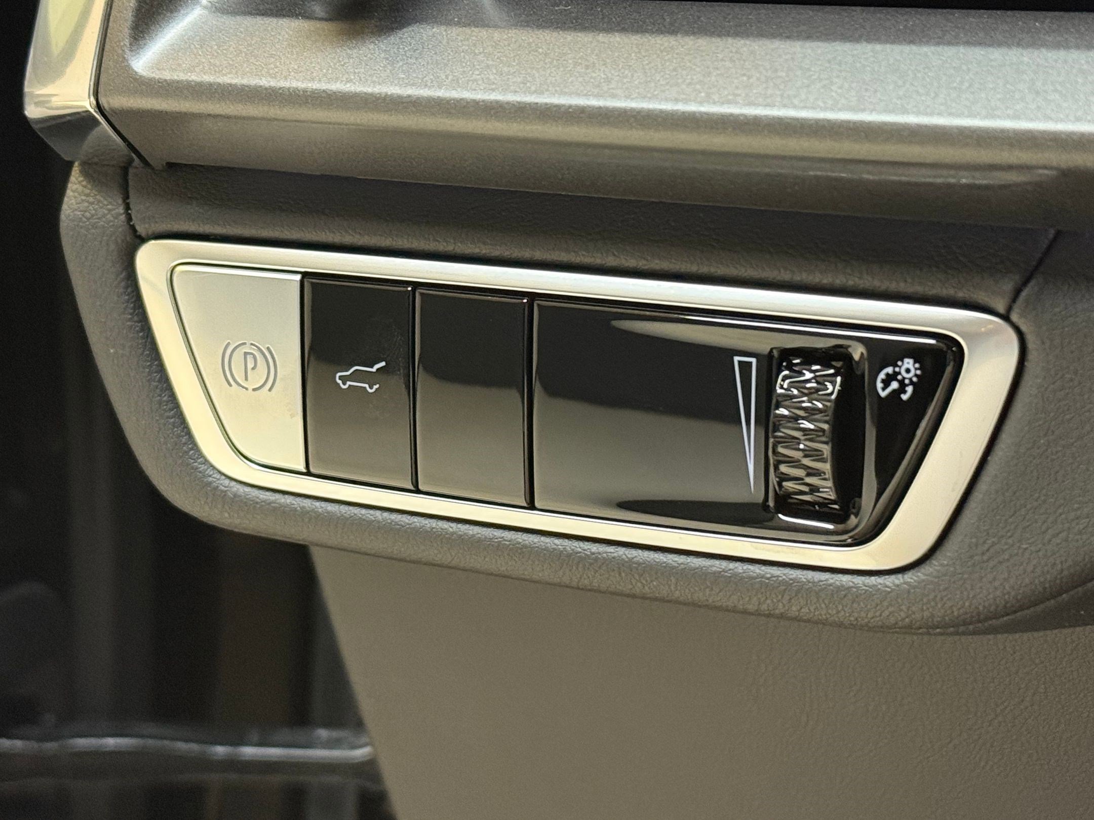 New 2026 Cadillac Vistiq Luxury image 17