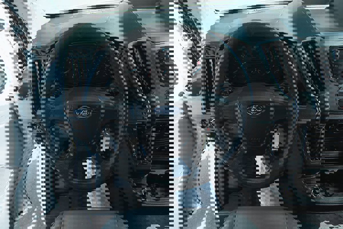 Used 2018 Ford Transit 250 138 image 23