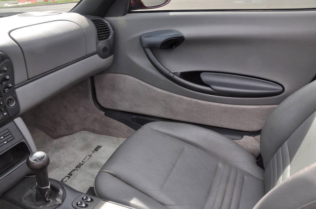 Used 1997 Porsche Boxster RWD image 26
