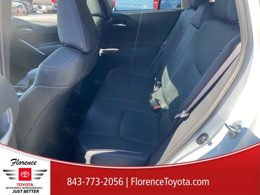 Used 2024 Toyota Corolla Cross XLE w/ Convenience Package image 8