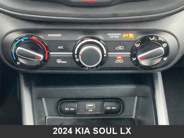 Used 2024 Kia Soul LX w/ Option Group 015 image 20