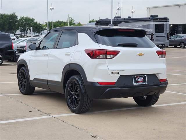 Used 2021 Chevrolet TrailBlazer LS FWD image 3