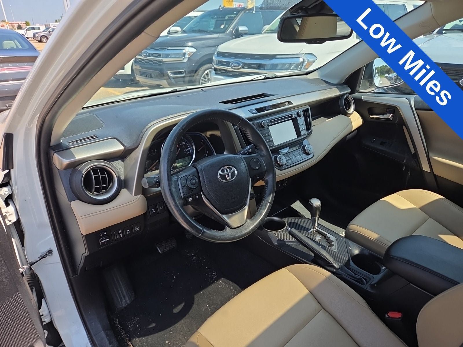 Used 2014 Toyota RAV4 Limited w/ Technology Package AWD/4WD image 2