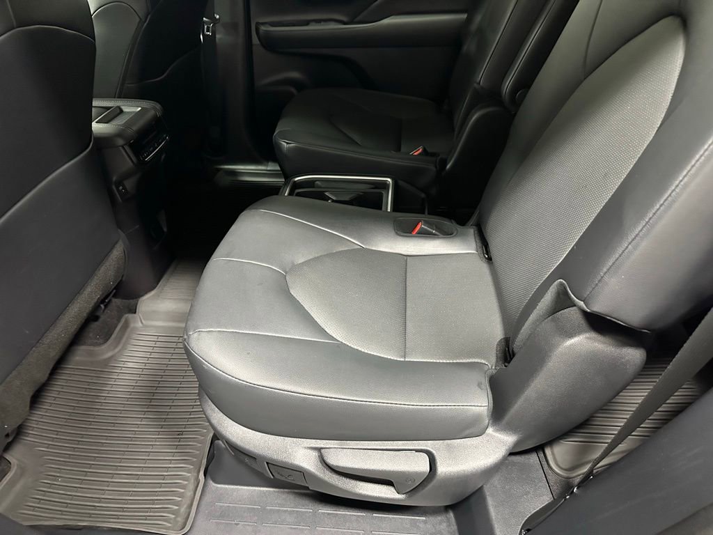 Used 2025 Toyota Grand Highlander FWD image 48