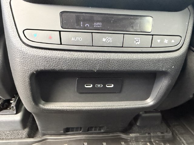 Certified 2024 Honda Pilot Touring image 21