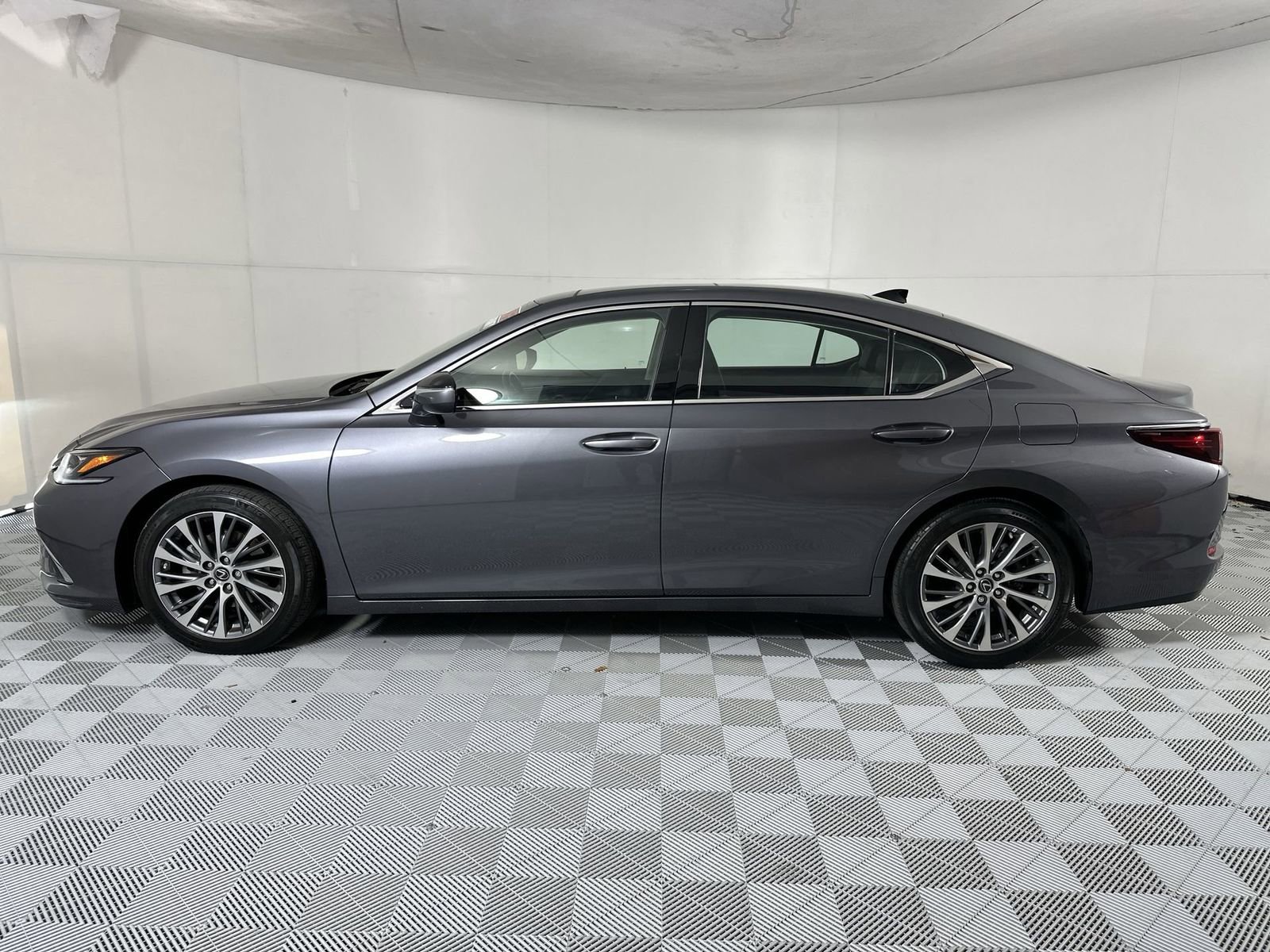 Used 2019 Lexus ES 350 w/ Accessory Package 2 FWD image 5