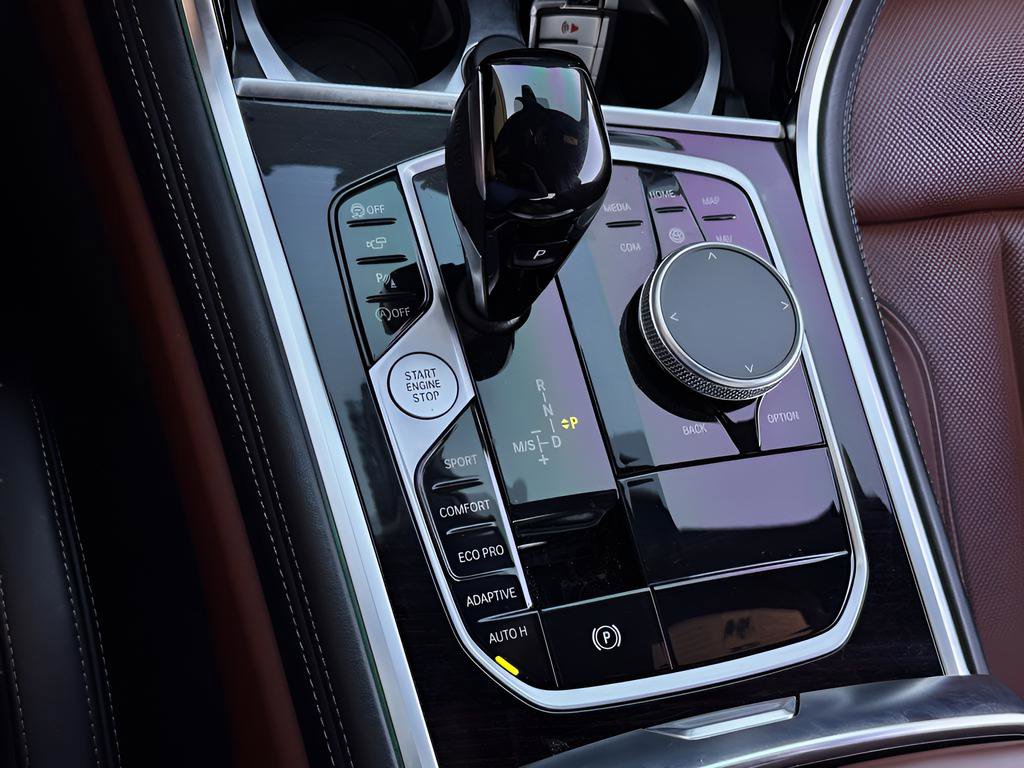 Used 2022 BMW 840i Coupe w/ Driving Assistance Package image 15