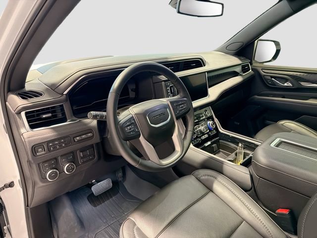Used 2024 GMC Yukon Denali w/ Max Trailering Package image 8