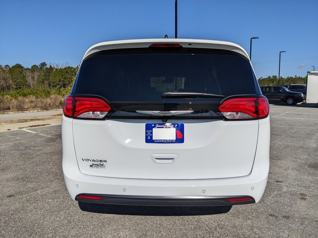 New 2026 Chrysler Voyager LX image 21