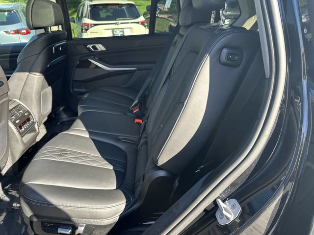 Used 2025 BMW X7 xDrive40i AWD/4WD image 24