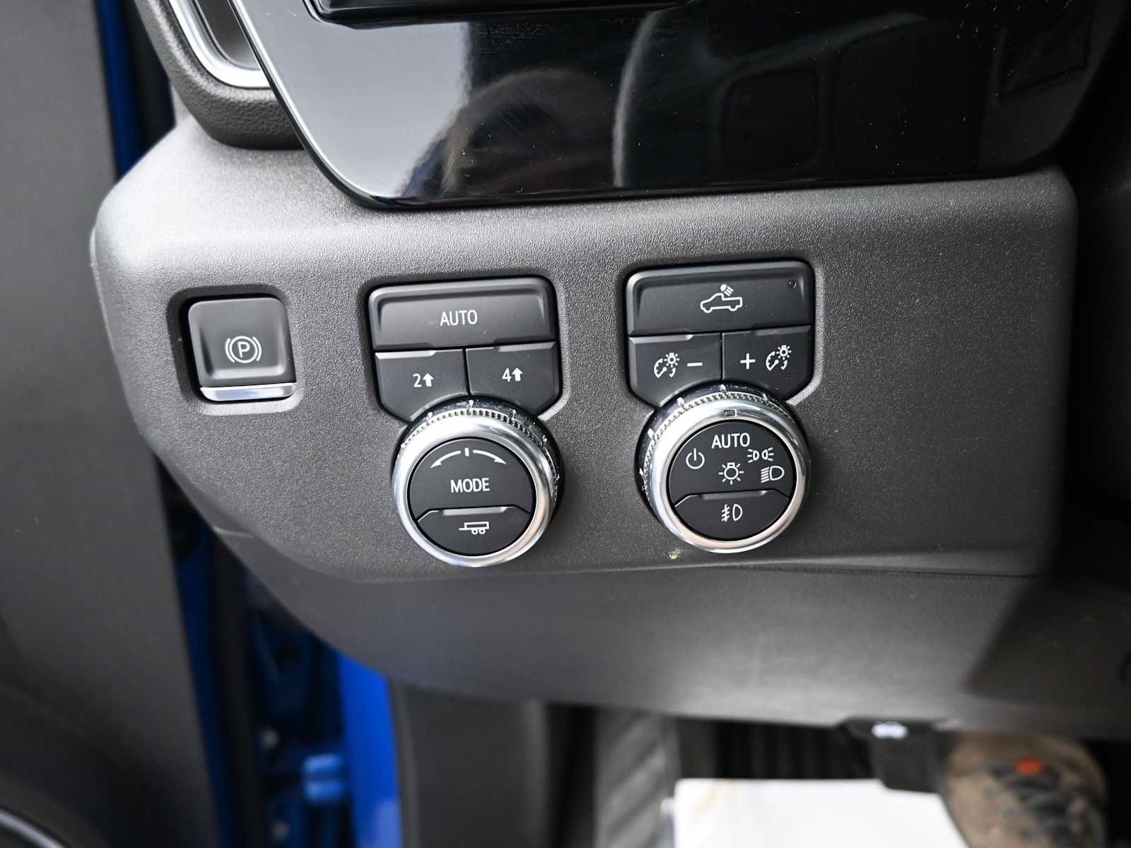 Used 2024 GMC Sierra 1500 Elevation image 10