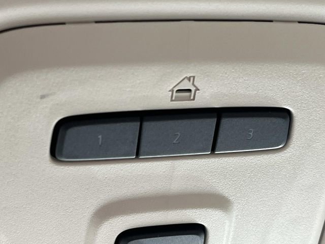 Used 2022 GMC Yukon Denali image 44