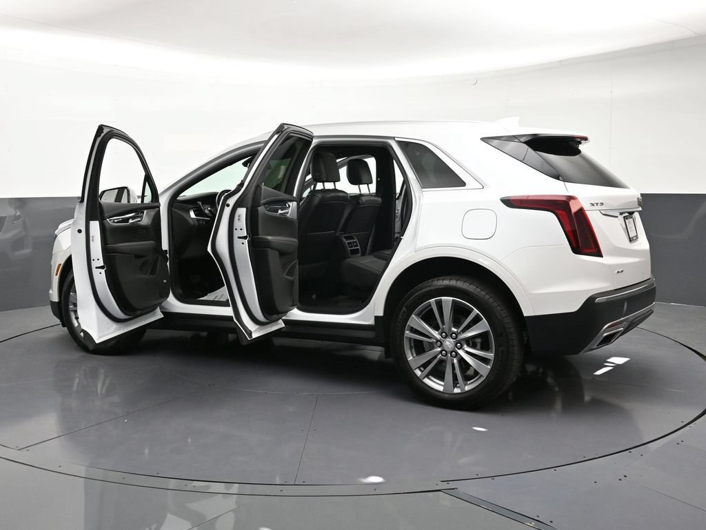 Certified 2025 Cadillac XT5 Premium Luxury AWD/4WD image 35