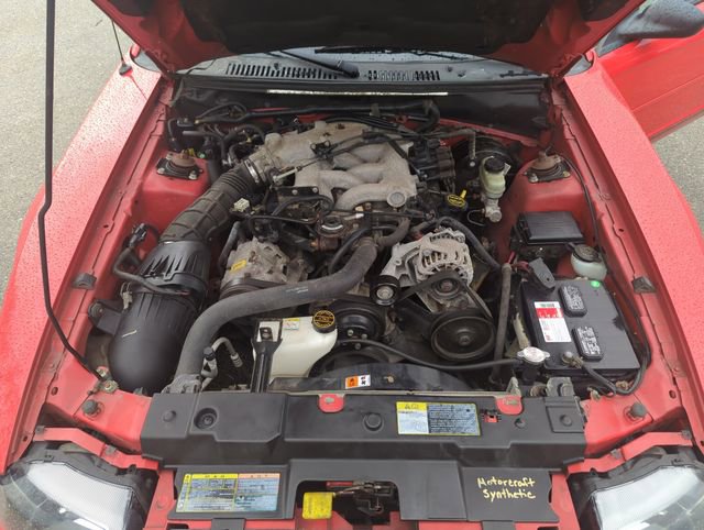 Used 2001 Ford Mustang Convertible RWD image 27