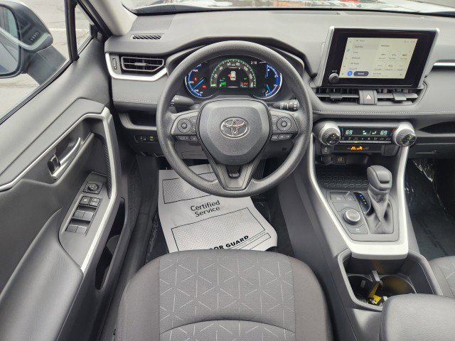Used 2025 Toyota RAV4 XLE image 27