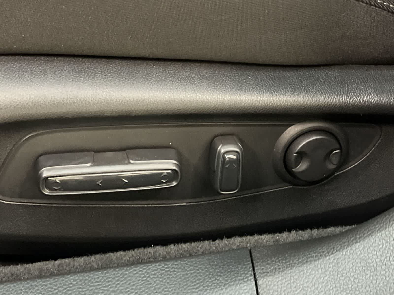 Certified 2025 Honda Accord SE image 18