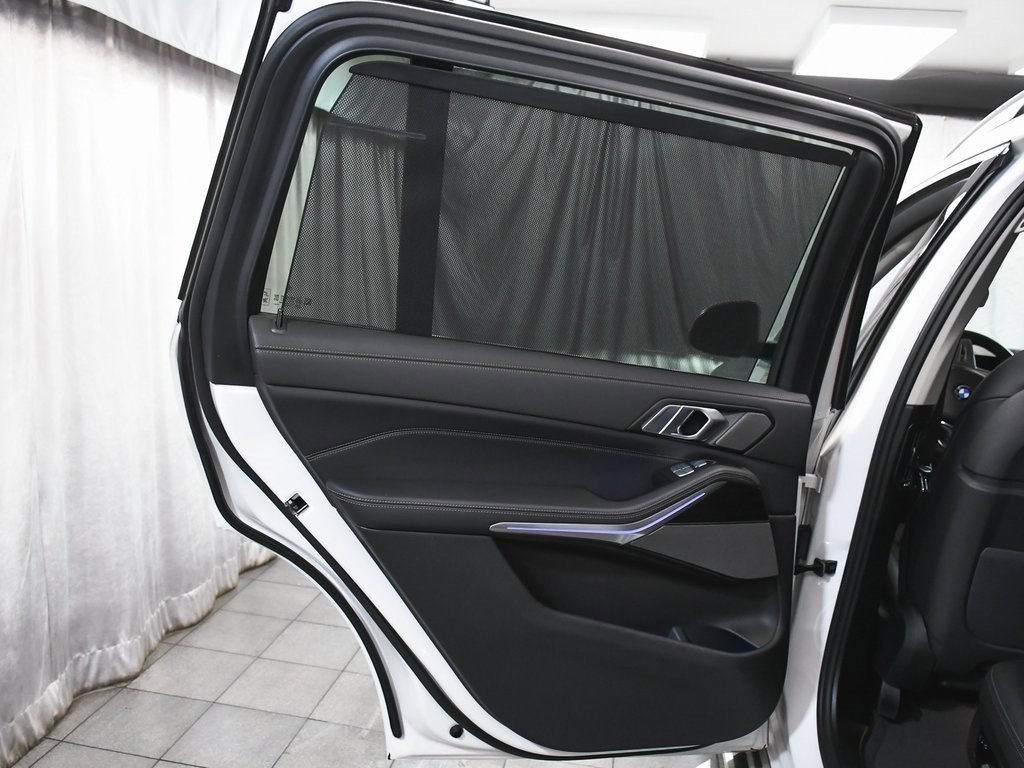 Used 2026 BMW X7 xDrive40i image 11