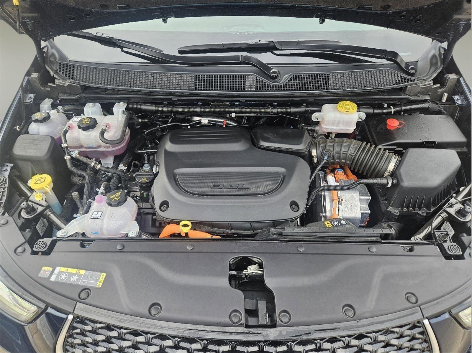 Used 2025 Chrysler Pacifica Pinnacle image 52