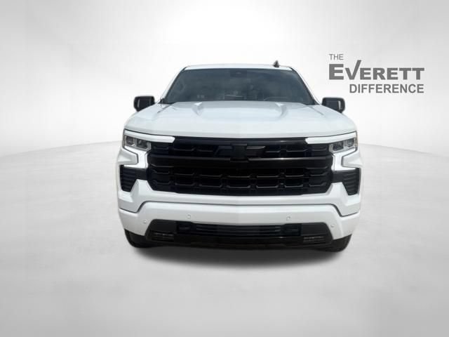 Used 2025 Chevrolet Silverado 1500 RST AWD/4WD image 2