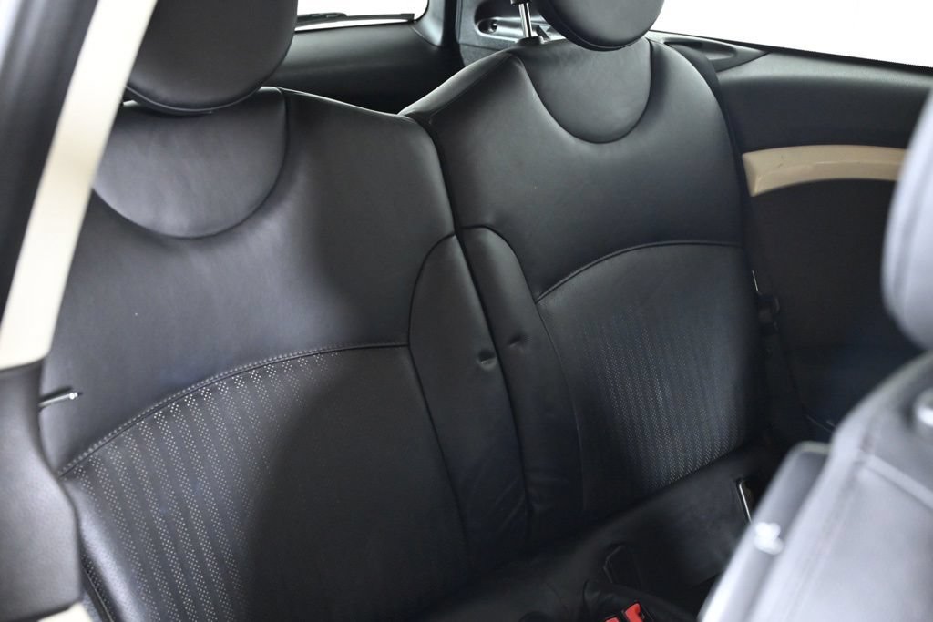 Used 2013 MINI Cooper Clubman FWD image 23