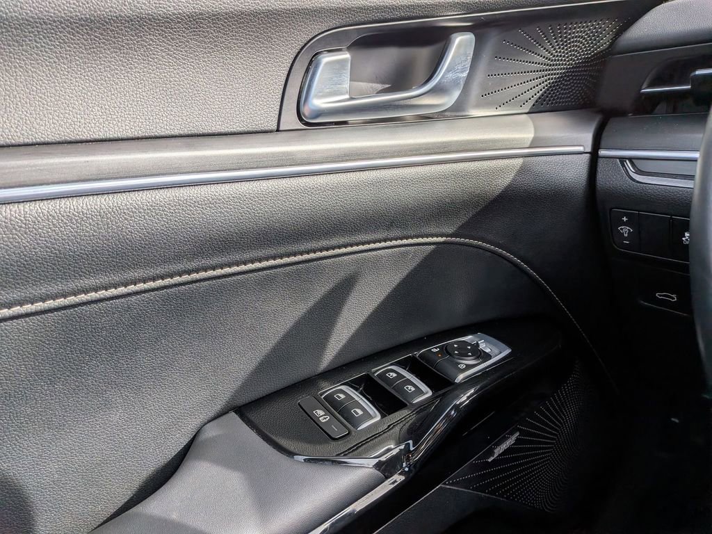 Used 2025 Kia K5 GT-Line w/ GT-Line Premium Package image 27