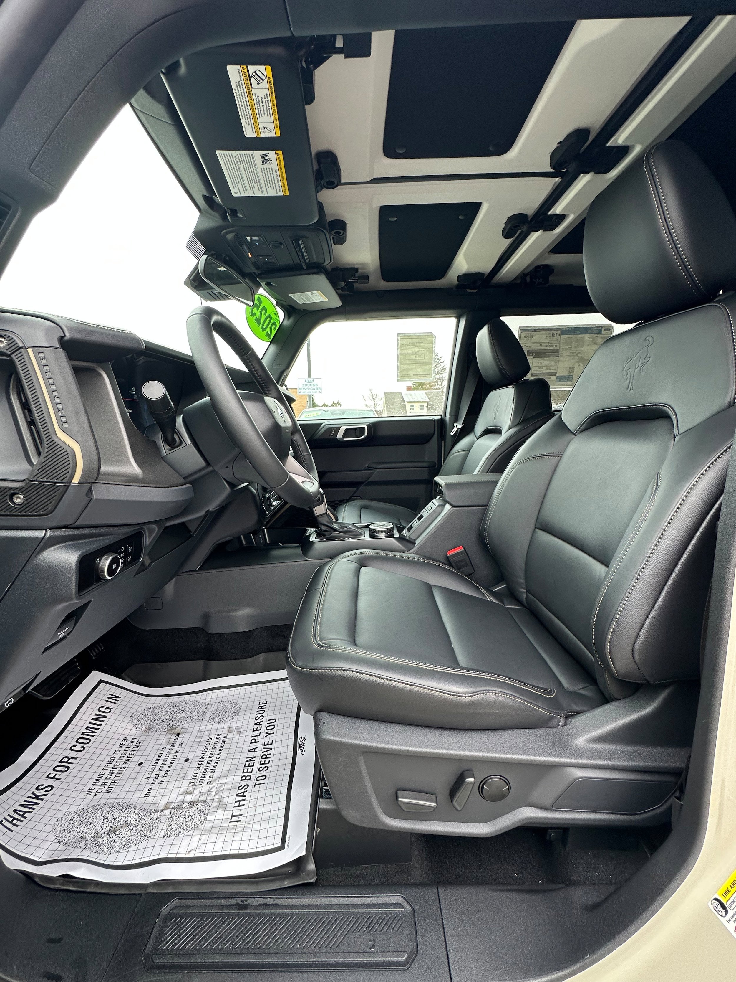 New 2025 Ford Bronco Badlands w/ Sasquatch Package AWD/4WD image 16