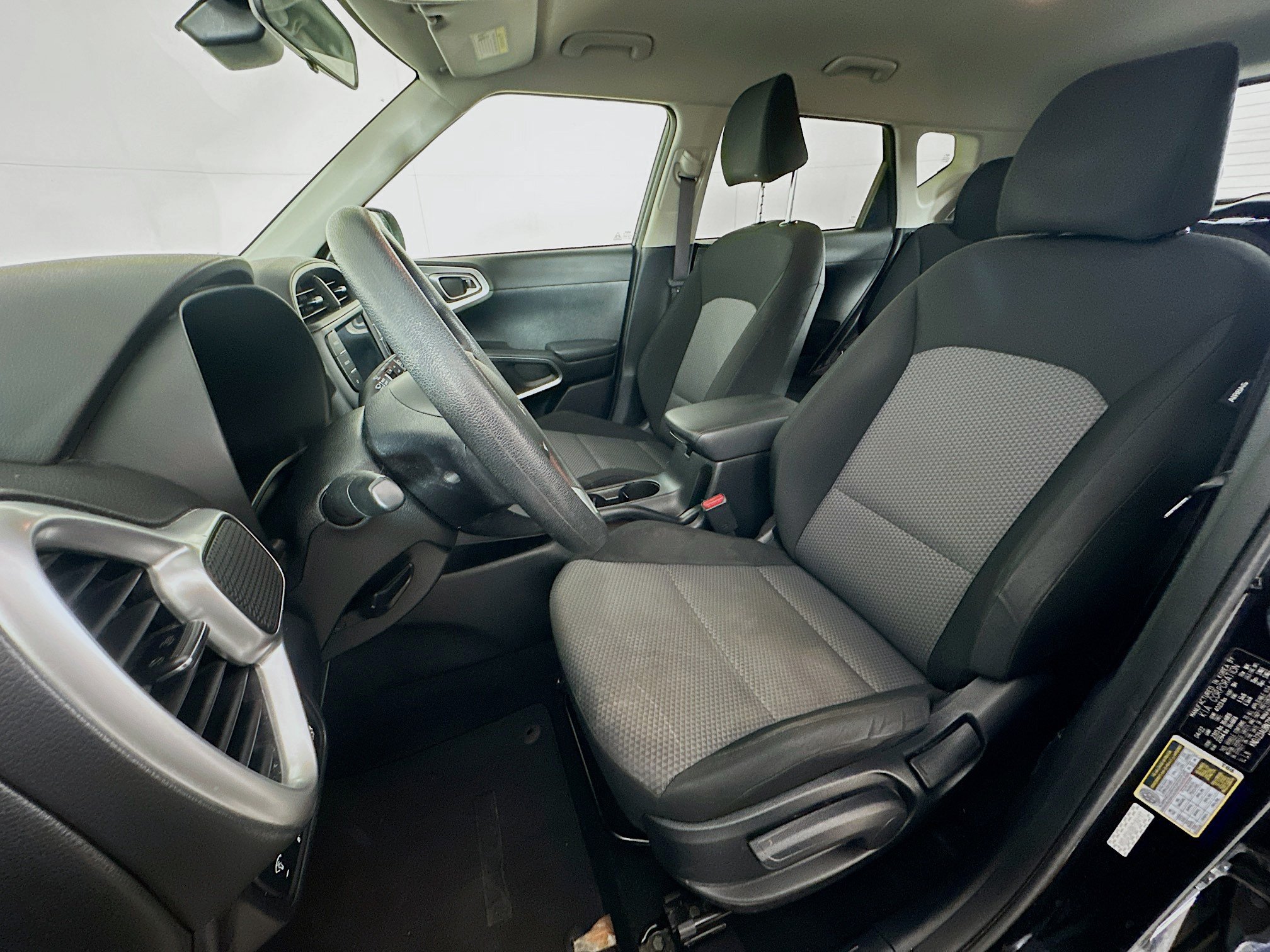 Used 2022 Kia Soul LX w/ Technology Package FWD image 13