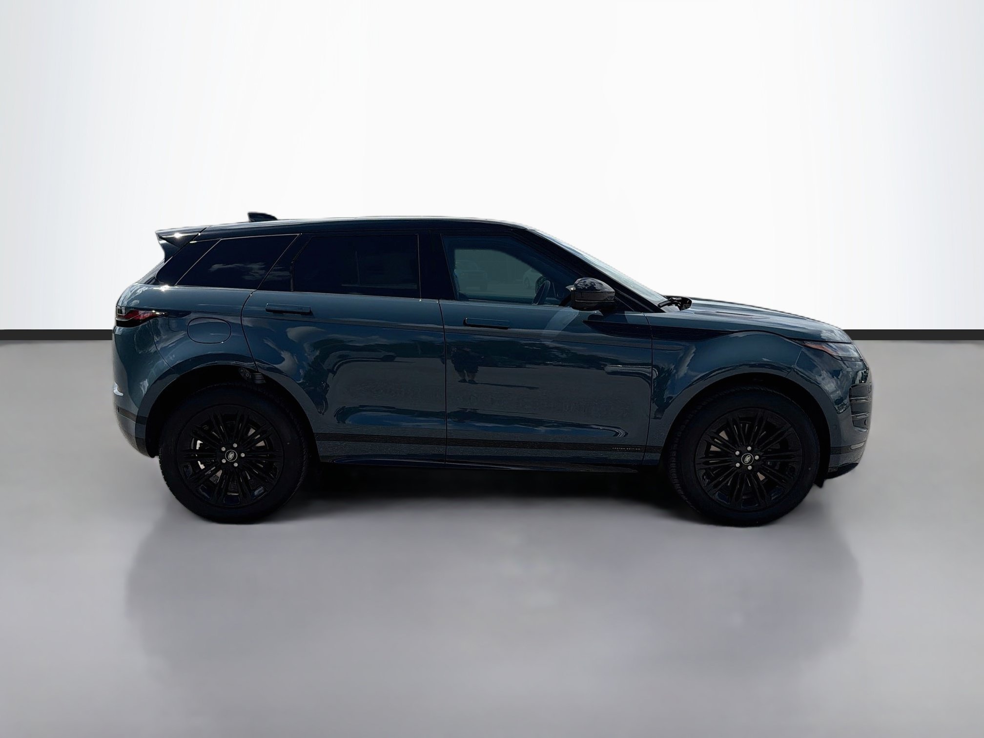 New 2026 Land Rover Range Rover Evoque Hoxton AWD/4WD image 6