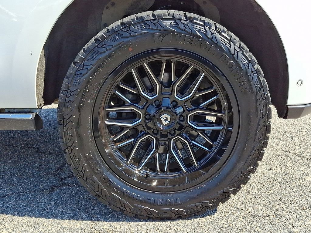 Used 2019 Ford Expedition Limited w/ Special Edition Package image 9