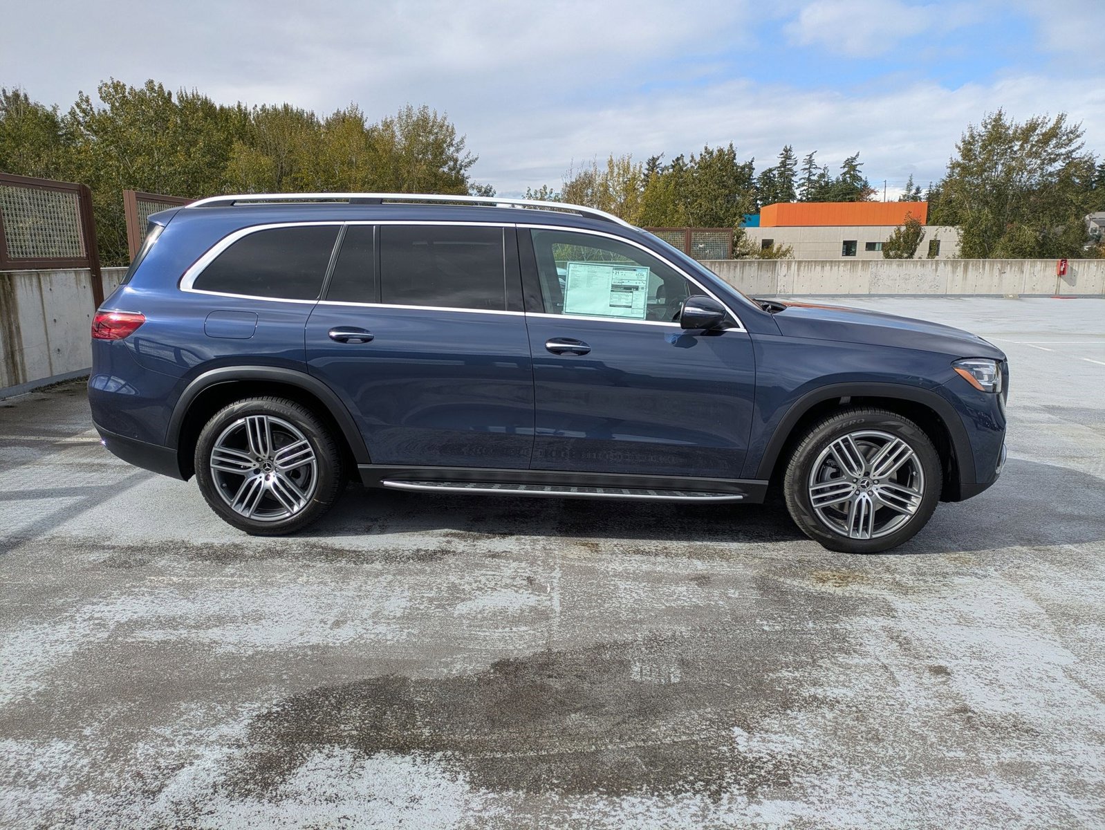 Certified 2026 Mercedes-Benz GLS 450 4MATIC image 4