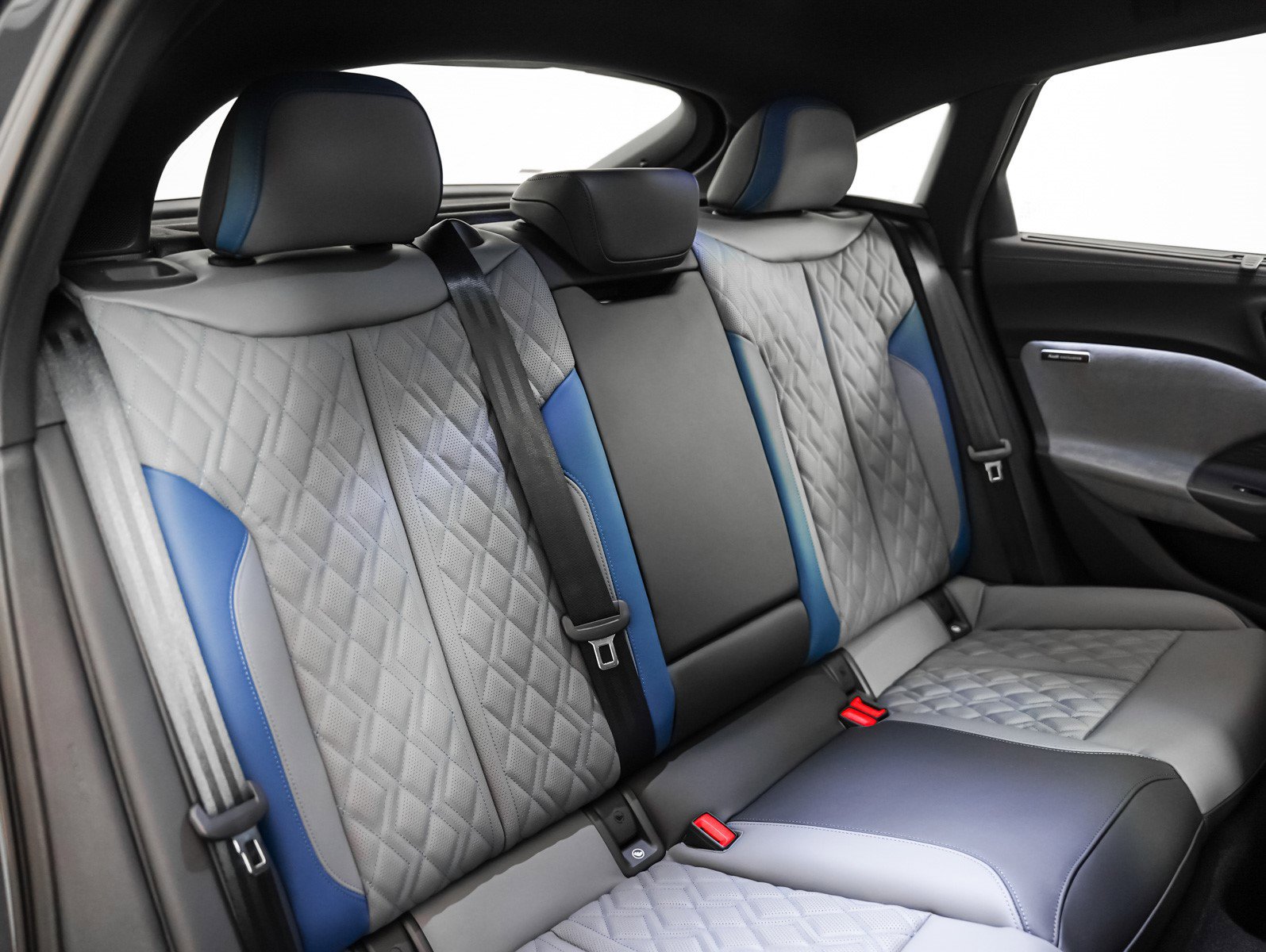 New 2025 Audi S5 Prestige image 9