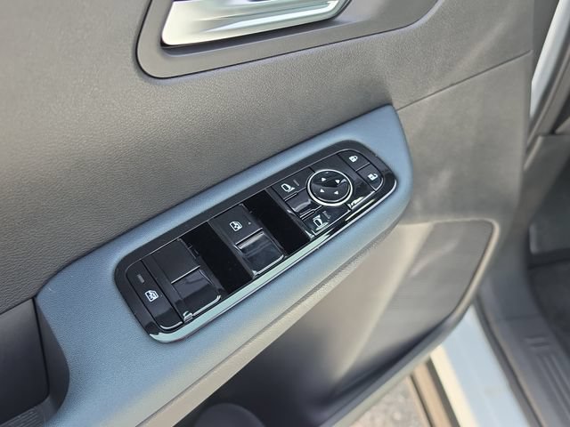 New 2026 Nissan Leaf SV+ w/ Floor Mat Package (SV+) FWD image 19