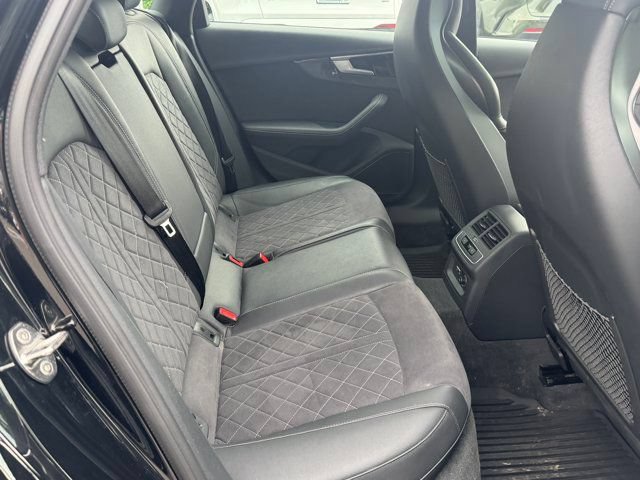 Certified 2023 Audi S4 Premium Plus w/ Premium Plus Package AWD/4WD image 33