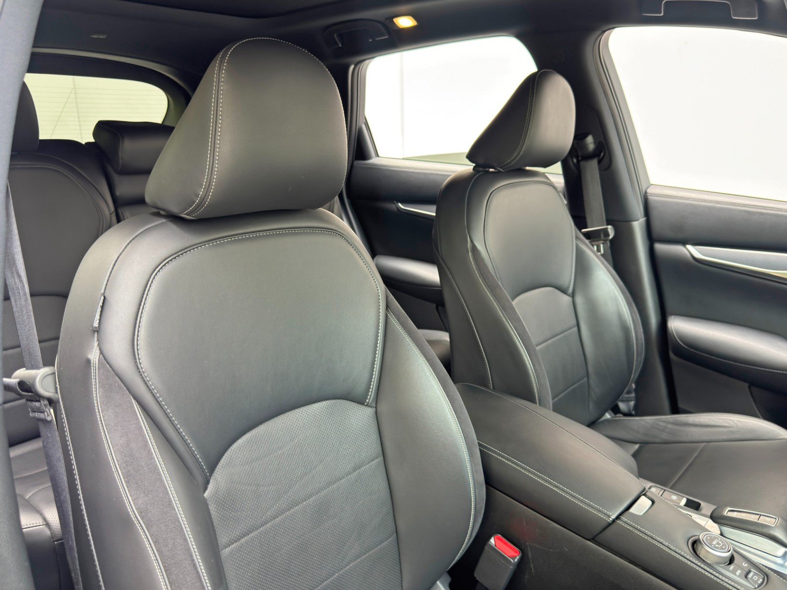 Used 2024 INFINITI QX50 Sport FWD image 40