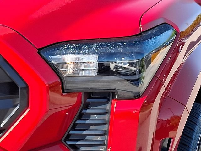 Certified 2024 Toyota Tacoma SR5 AWD/4WD image 9