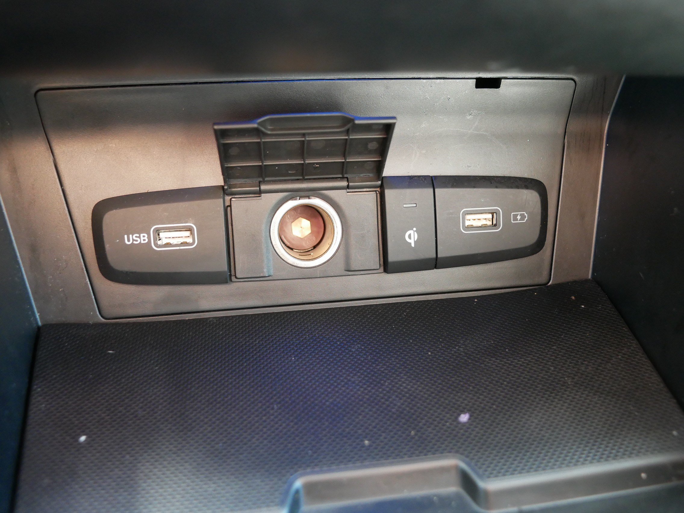Certified 2023 Hyundai Tucson Limited AWD/4WD image 33