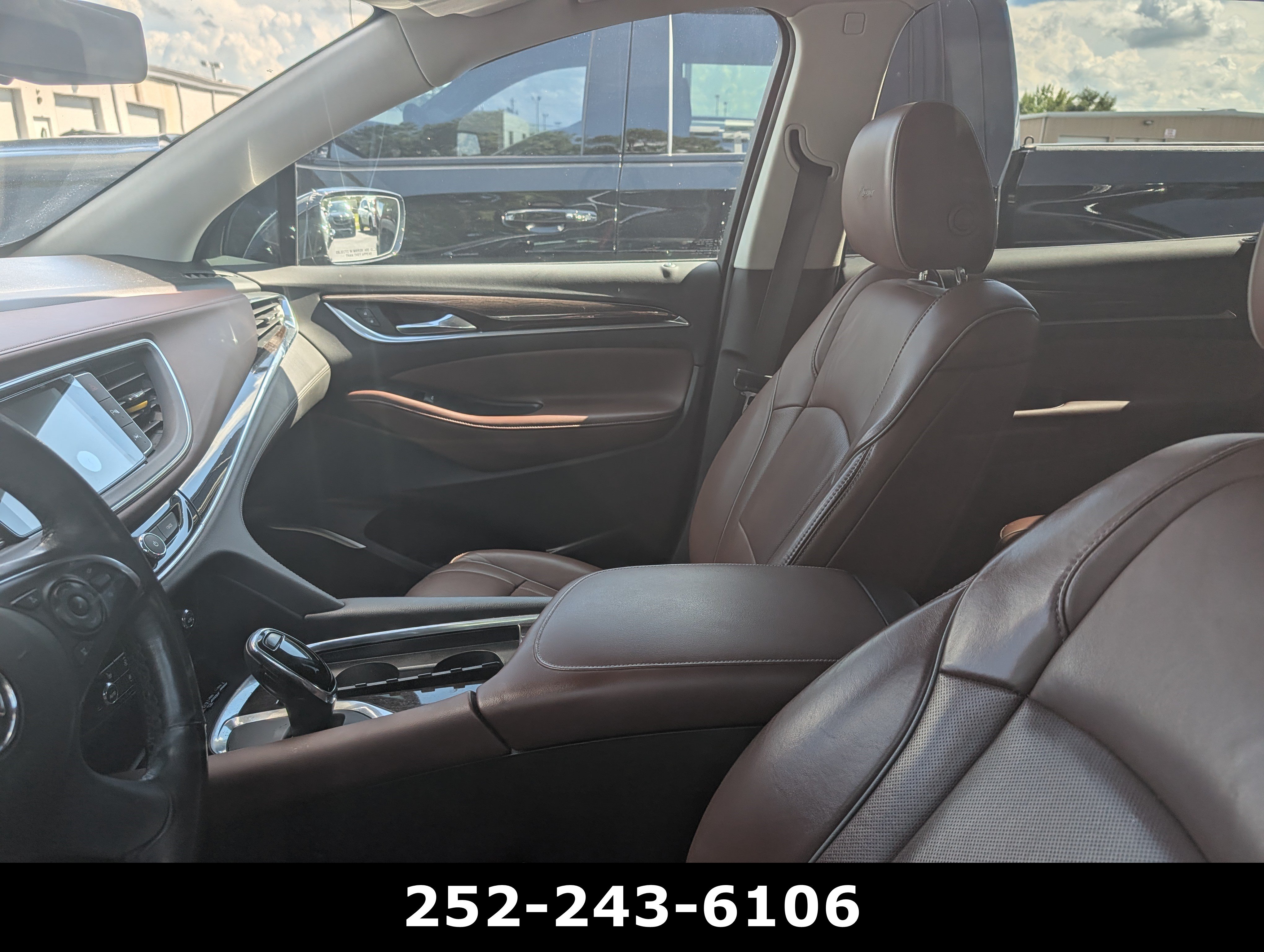 Used 2018 Buick Enclave Avenir w/ Avenir Technology Package FWD image 11